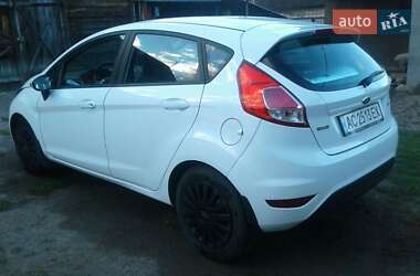 Хэтчбек Ford Fiesta 2013 в 