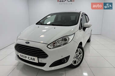 Хэтчбек Ford Fiesta 2018 в 