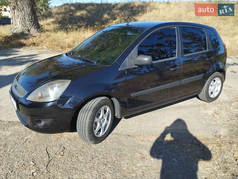 Хэтчбек Ford Fiesta 2008 в Белгороде-Днестровском
