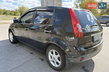Хэтчбек Ford Fiesta 2007 в 