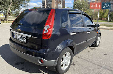 Хэтчбек Ford Fiesta 2007 в 