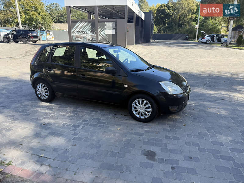 Хэтчбек Ford Fiesta 2005 в Тернополе