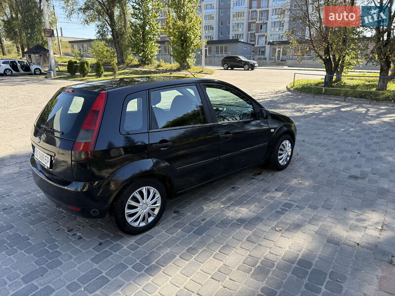 Хэтчбек Ford Fiesta 2005 в Тернополе