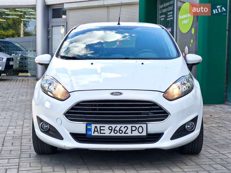 Хэтчбек Ford Fiesta 2013 в Днепре