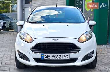 Хэтчбек Ford Fiesta 2013 в 