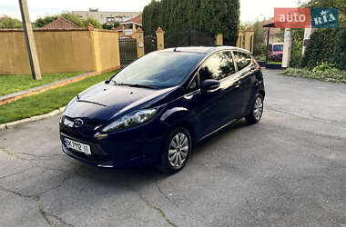 Хэтчбек Ford Fiesta 2012 в 