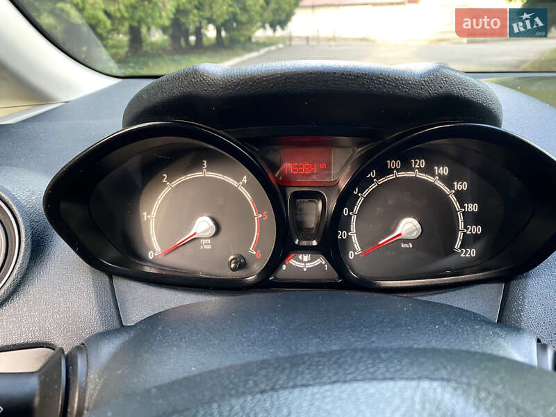 Хэтчбек Ford Fiesta 2012 в Ровно фото 18 Хэтчбек Ford Fiesta 2012 в Ровно