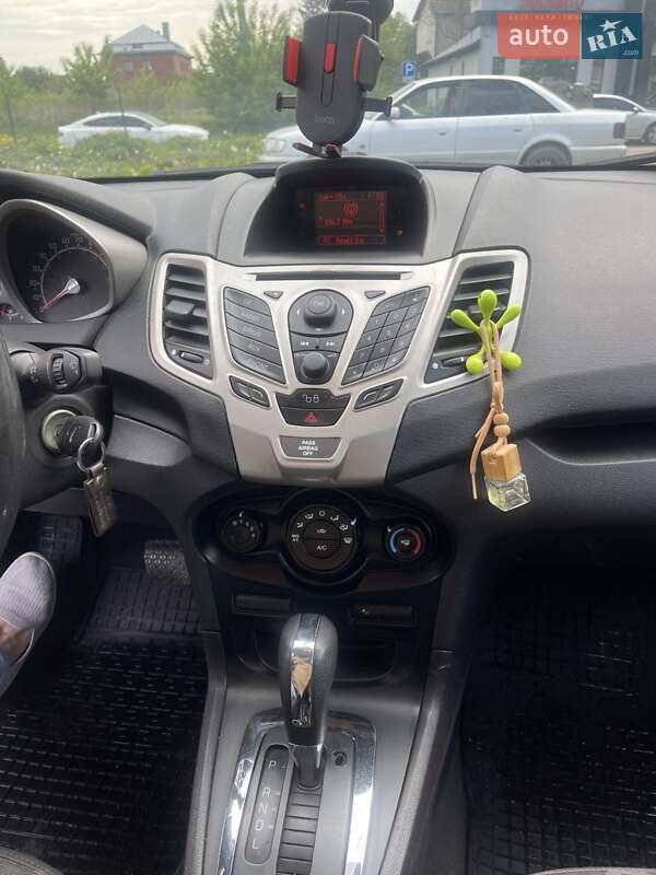 Седан Ford Fiesta 2011 в Ивано-Франковске фото 5 Седан Ford Fiesta 2011 в Ивано-Франковске