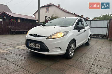Хэтчбек Ford Fiesta 2009 в 