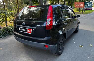 Хэтчбек Ford Fiesta 2008 в 