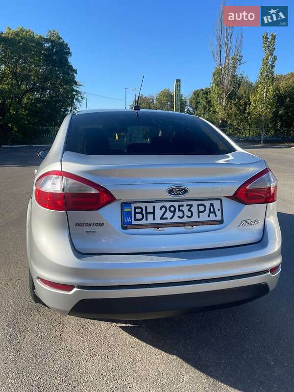 Седан Ford Fiesta 2014 в Одессе