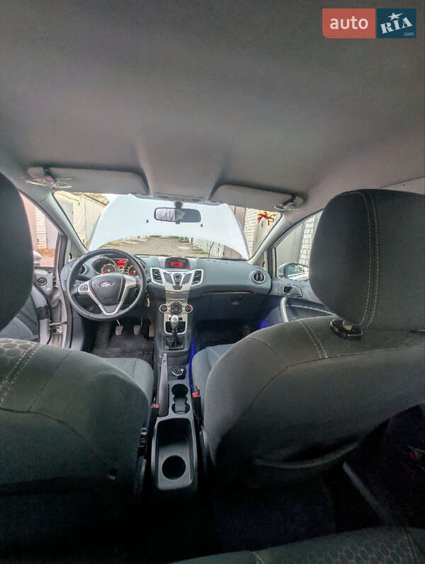 Хэтчбек Ford Fiesta 2010 в Черкассах фото 14 Хэтчбек Ford Fiesta 2010 в Черкассах