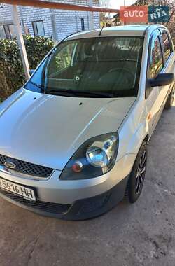 Хэтчбек Ford Fiesta 2008 в 