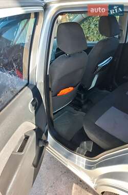 Хэтчбек Ford Fiesta 2008 в 