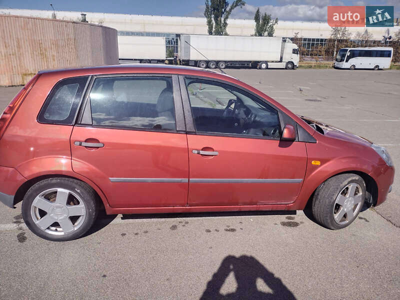Хэтчбек Ford Fiesta 2007 в Киеве
