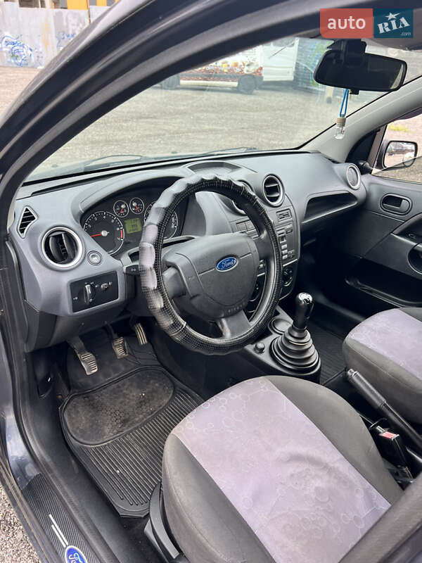 Хэтчбек Ford Fiesta 2007 в Запорожье