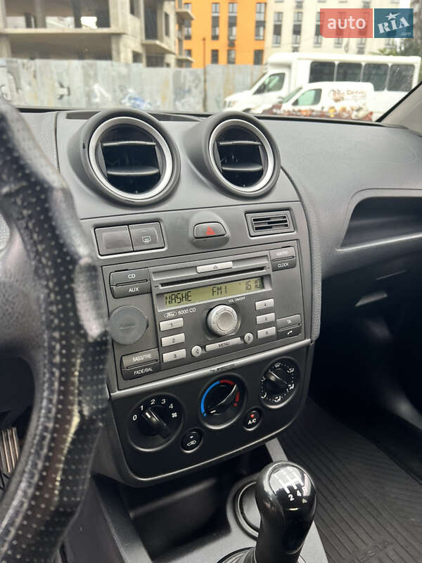 Хэтчбек Ford Fiesta 2007 в Запорожье