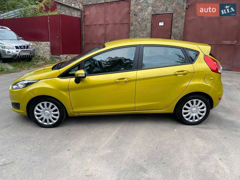Хэтчбек Ford Fiesta 2013 в Виннице