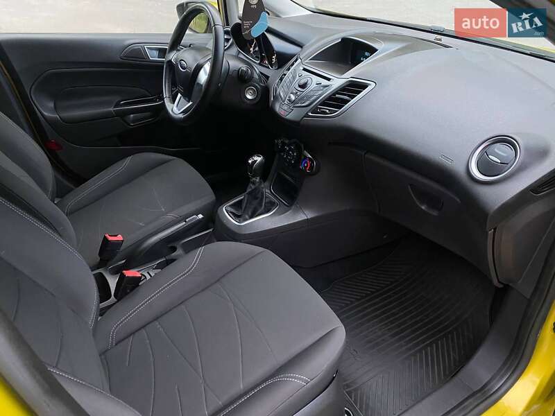 Хэтчбек Ford Fiesta 2013 в Виннице