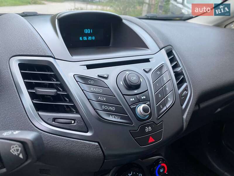 Хэтчбек Ford Fiesta 2013 в Виннице