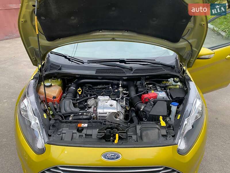 Хэтчбек Ford Fiesta 2013 в Виннице