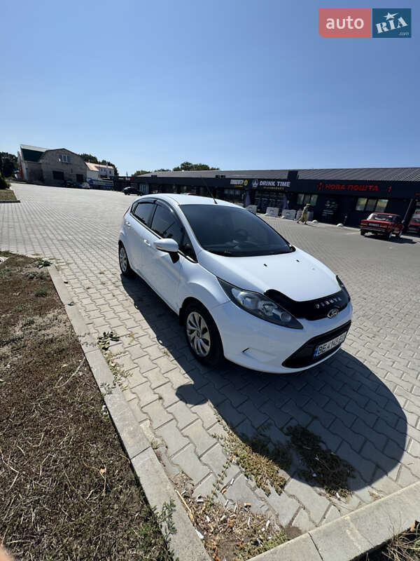 Хэтчбек Ford Fiesta 2012 в Вознесенске