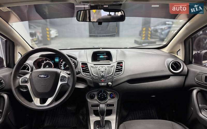 Хэтчбек Ford Fiesta 2017 в Черновцах