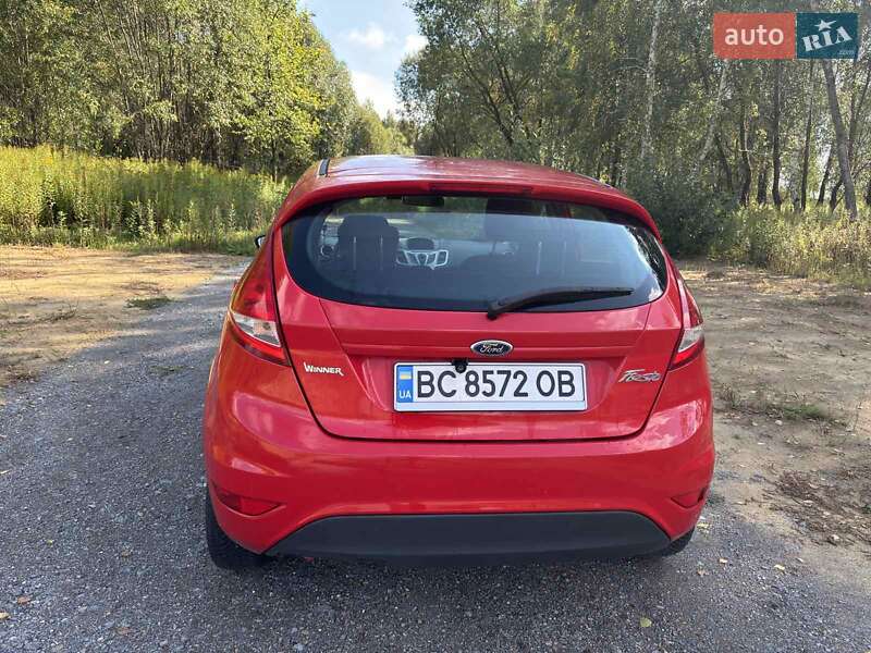 Хэтчбек Ford Fiesta 2011 в Львове