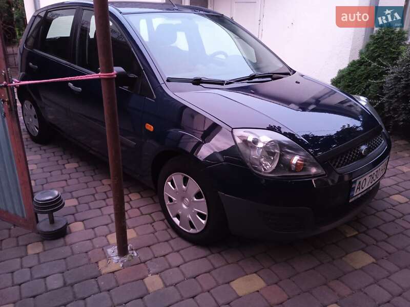 Хэтчбек Ford Fiesta 2008 в Мукачево