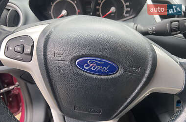 Хэтчбек Ford Fiesta 2011 в 