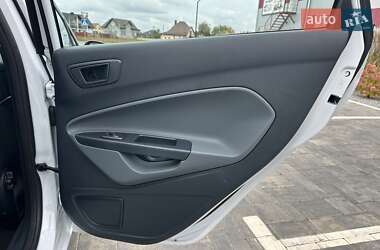 Хэтчбек Ford Fiesta 2010 в 