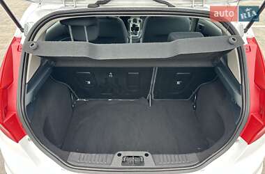 Хэтчбек Ford Fiesta 2010 в 
