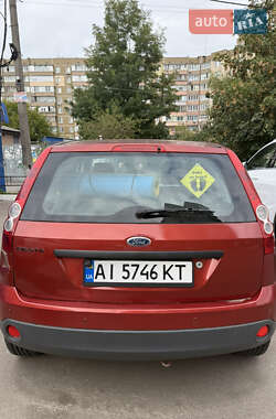 Хэтчбек Ford Fiesta 2008 в 
