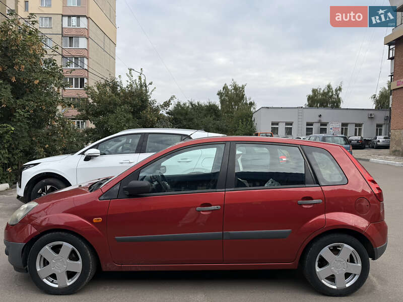 Хэтчбек Ford Fiesta 2008 в Обухове