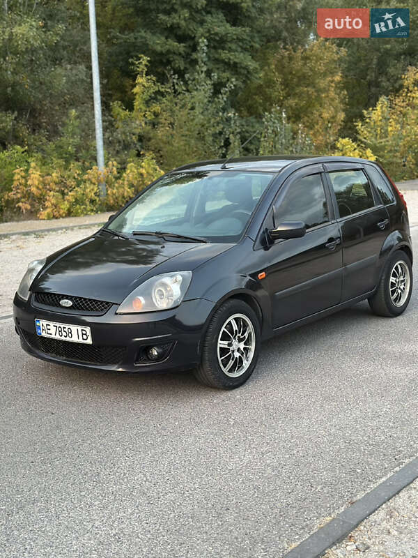 Хэтчбек Ford Fiesta 2007 в Днепре