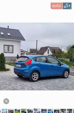 Хэтчбек Ford Fiesta 2012 в 