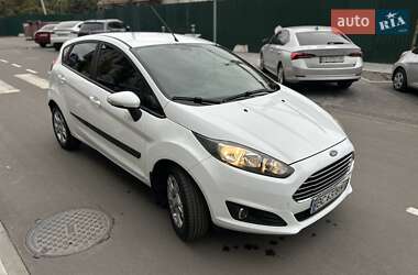 Хэтчбек Ford Fiesta 2013 в 
