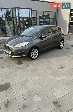 Хэтчбек Ford Fiesta 2019 в 