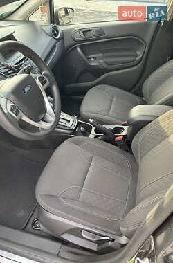 Хэтчбек Ford Fiesta 2019 в 
