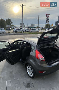 Хэтчбек Ford Fiesta 2019 в 
