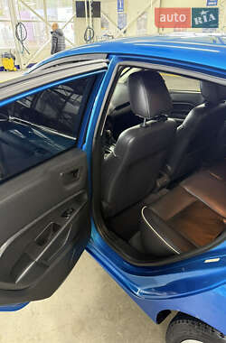 Хэтчбек Ford Fiesta 2011 в 