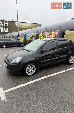 Хэтчбек Ford Fiesta 2008 в 