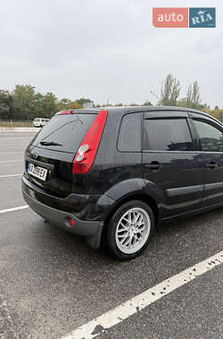 Хэтчбек Ford Fiesta 2008 в 