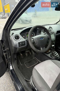 Хэтчбек Ford Fiesta 2008 в 