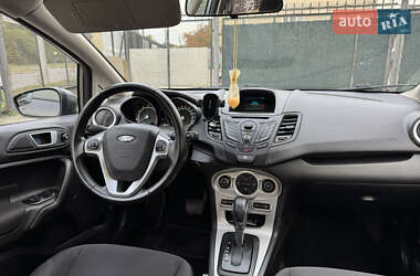 Седан Ford Fiesta 2013 в 