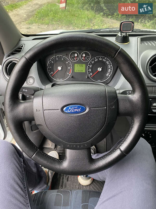 Хэтчбек Ford Fiesta 2007 в Львове фото 9 Хэтчбек Ford Fiesta 2007 в Львове