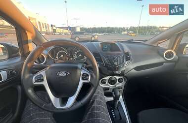 Хэтчбек Ford Fiesta 2014 в 