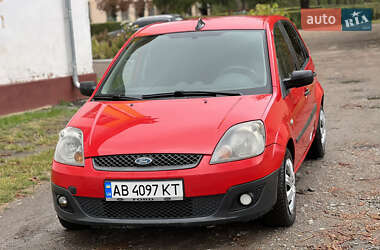 Хэтчбек Ford Fiesta 2007 в 