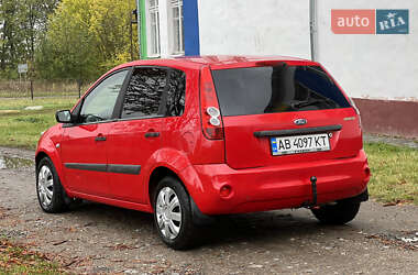 Хэтчбек Ford Fiesta 2007 в 