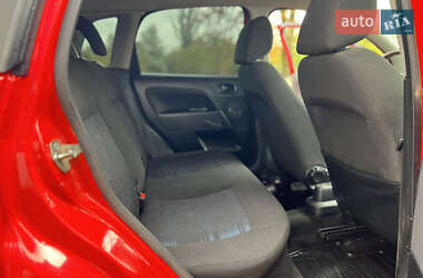 Хэтчбек Ford Fiesta 2007 в 